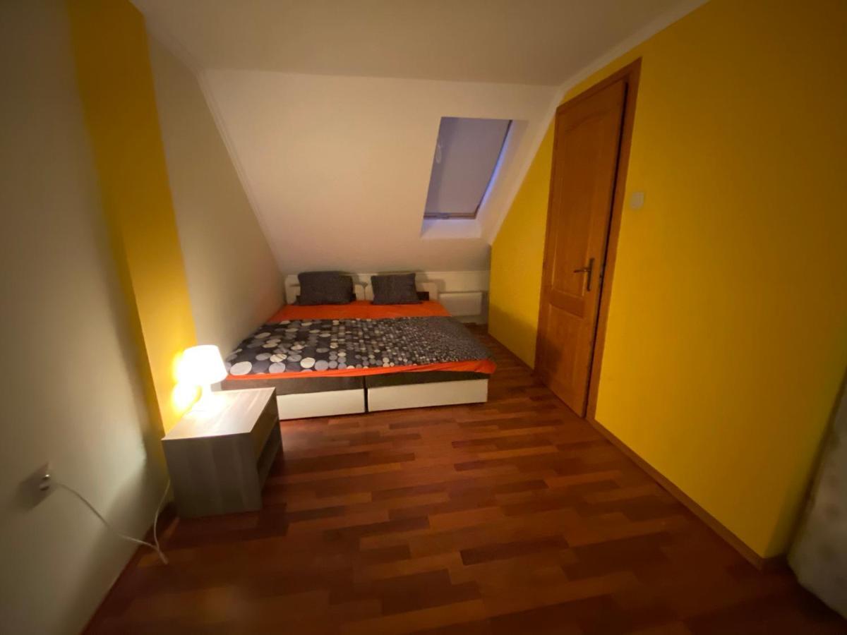 Mimi Apartman Apartment ยูลา ภายนอก รูปภาพ